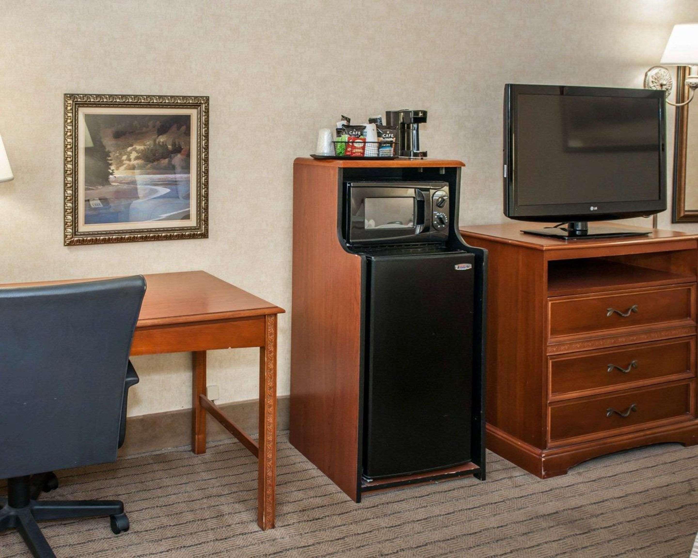Quality Inn Castleton Zewnętrze zdjęcie