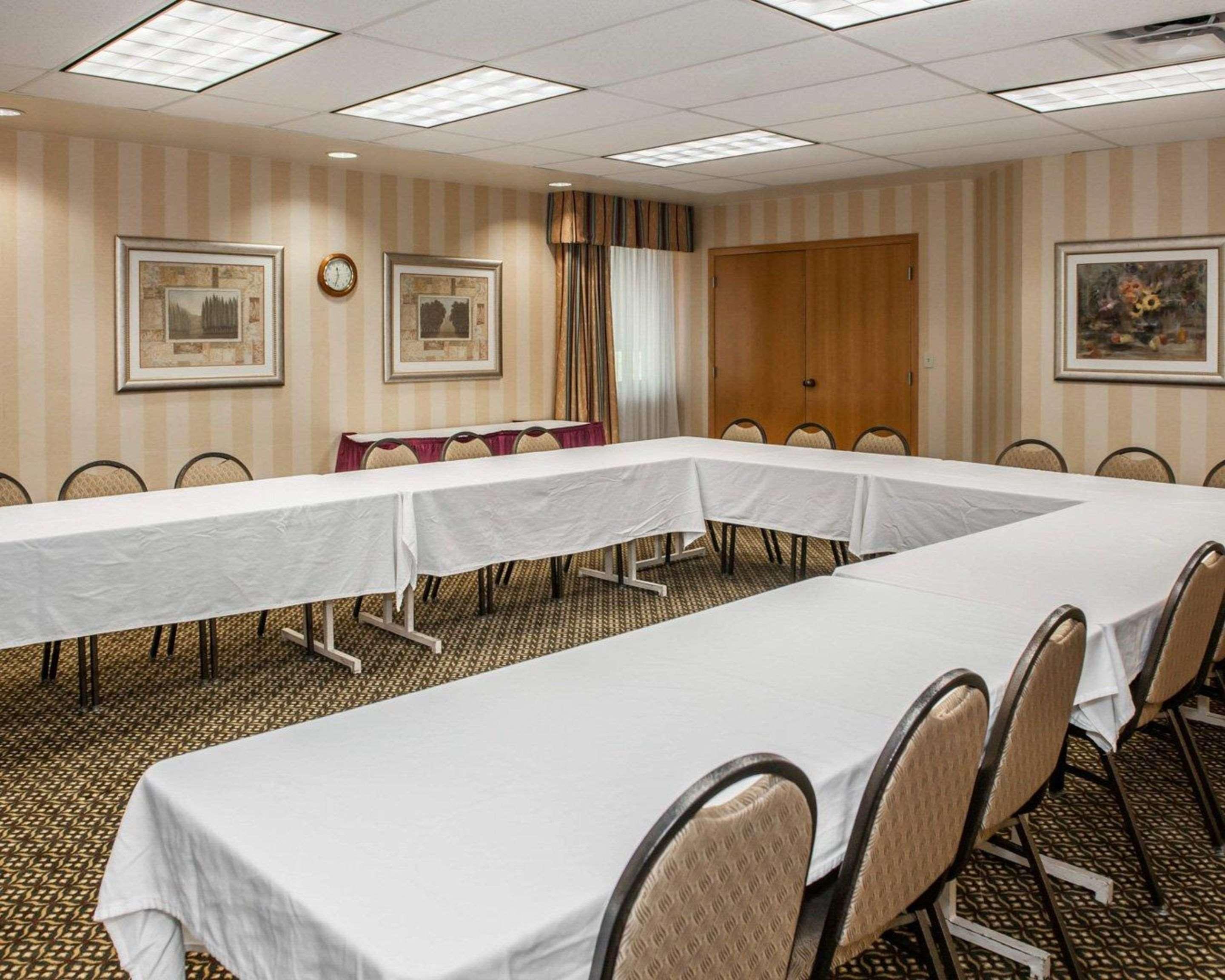 Quality Inn Castleton Zewnętrze zdjęcie