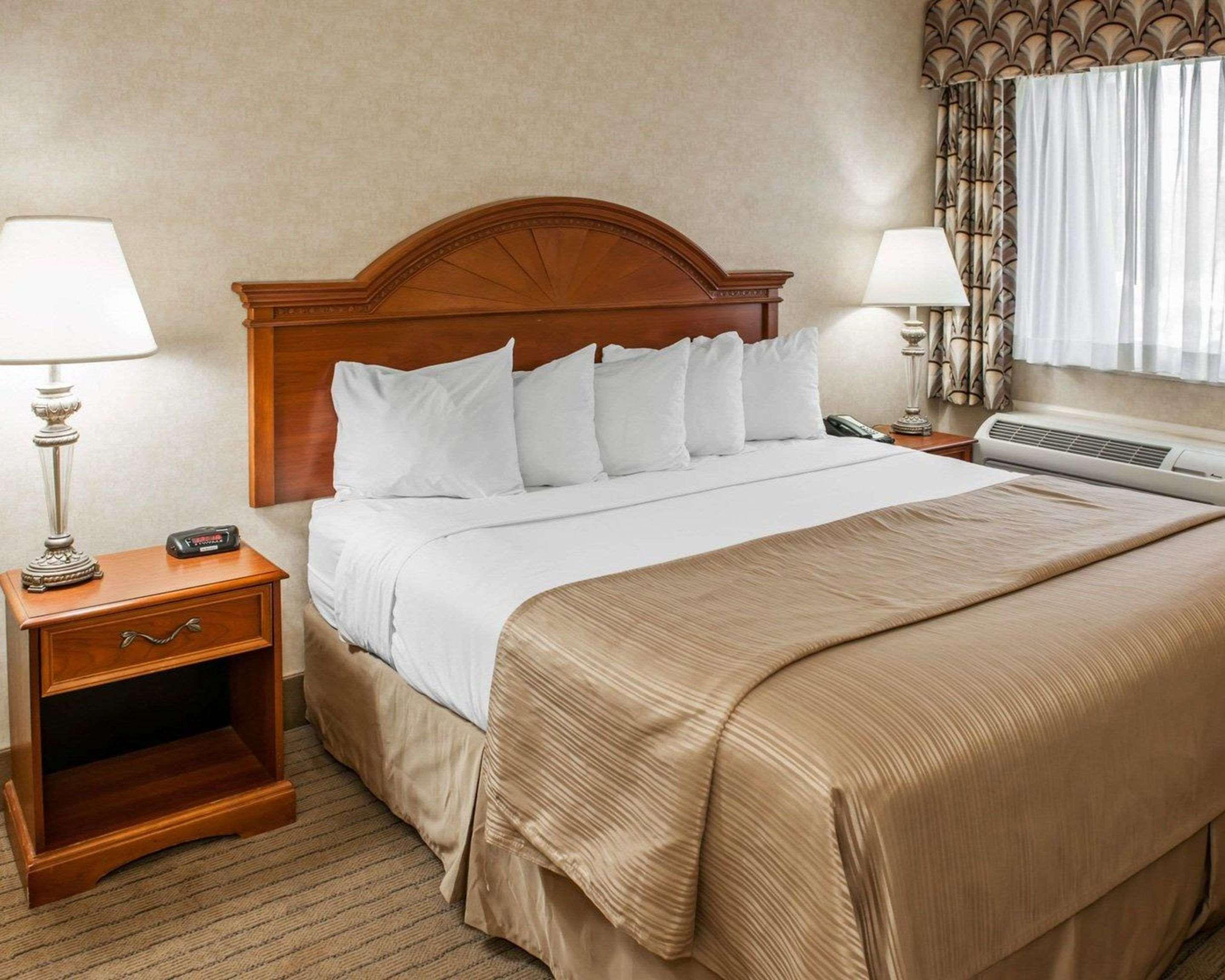 Quality Inn Castleton Zewnętrze zdjęcie