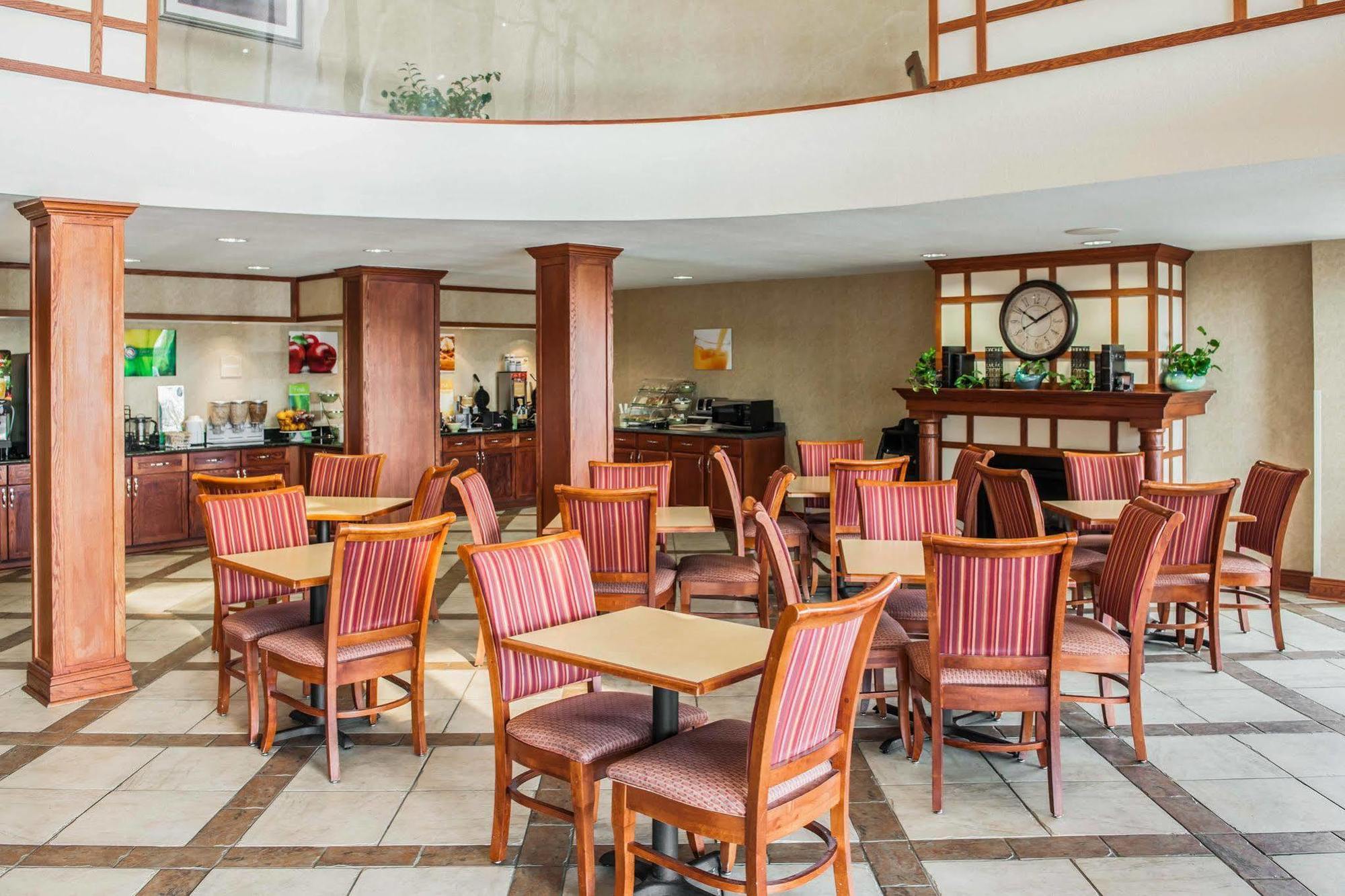 Quality Inn Castleton Zewnętrze zdjęcie