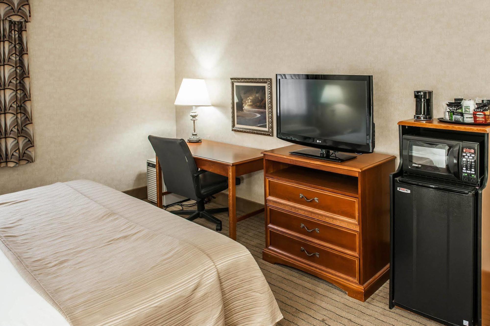 Quality Inn Castleton Zewnętrze zdjęcie