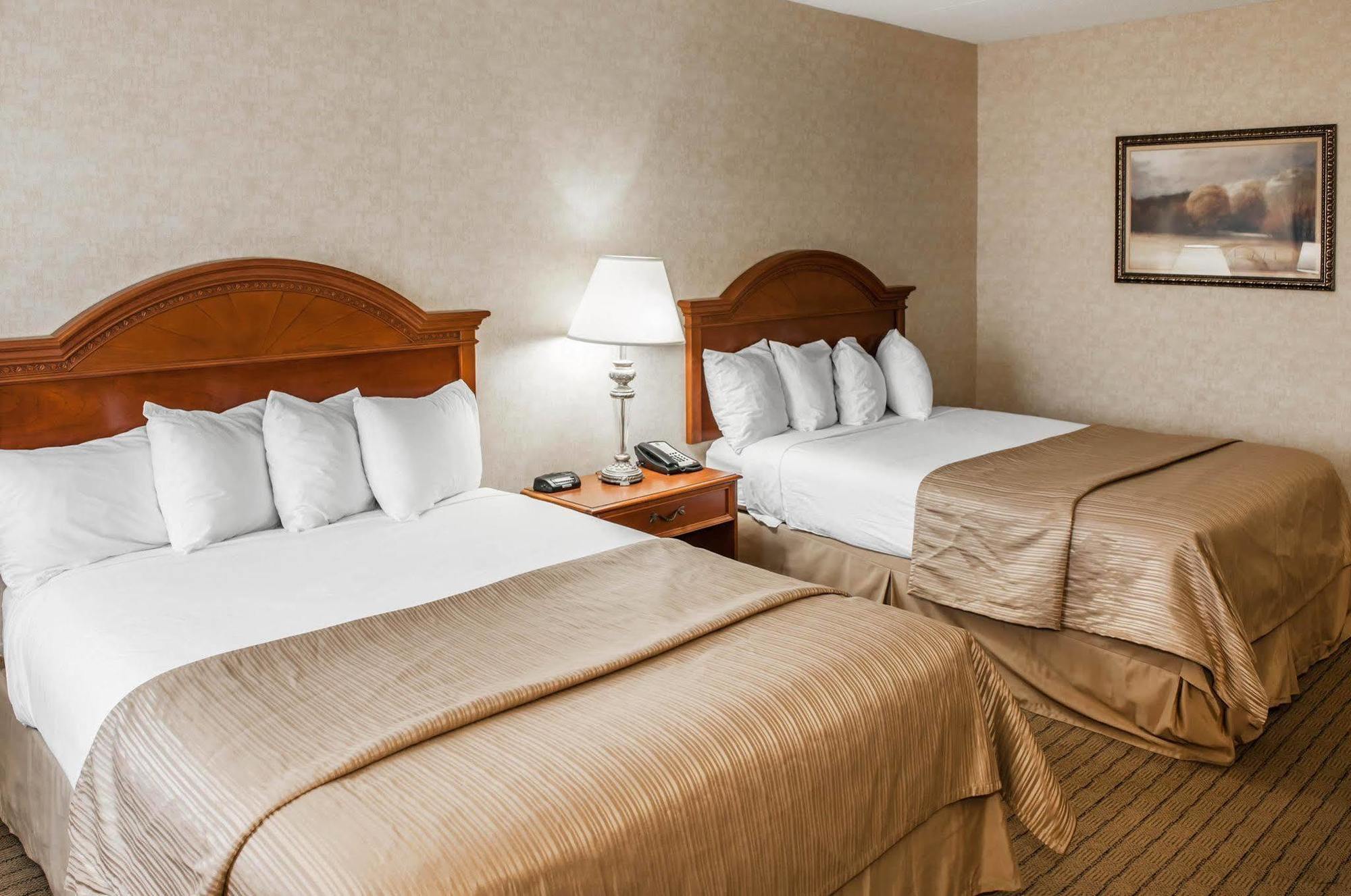 Quality Inn Castleton Zewnętrze zdjęcie